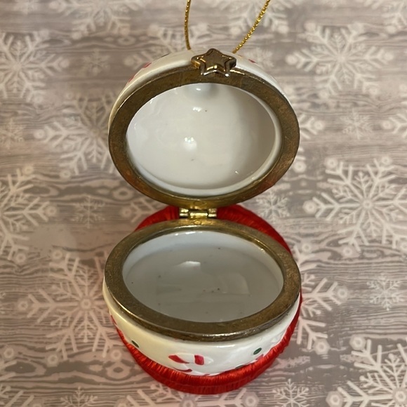 Porcelain Surprise Christmas Ornament Trinket Box Treats Treasures Candy Canes - Picture 7 of 7